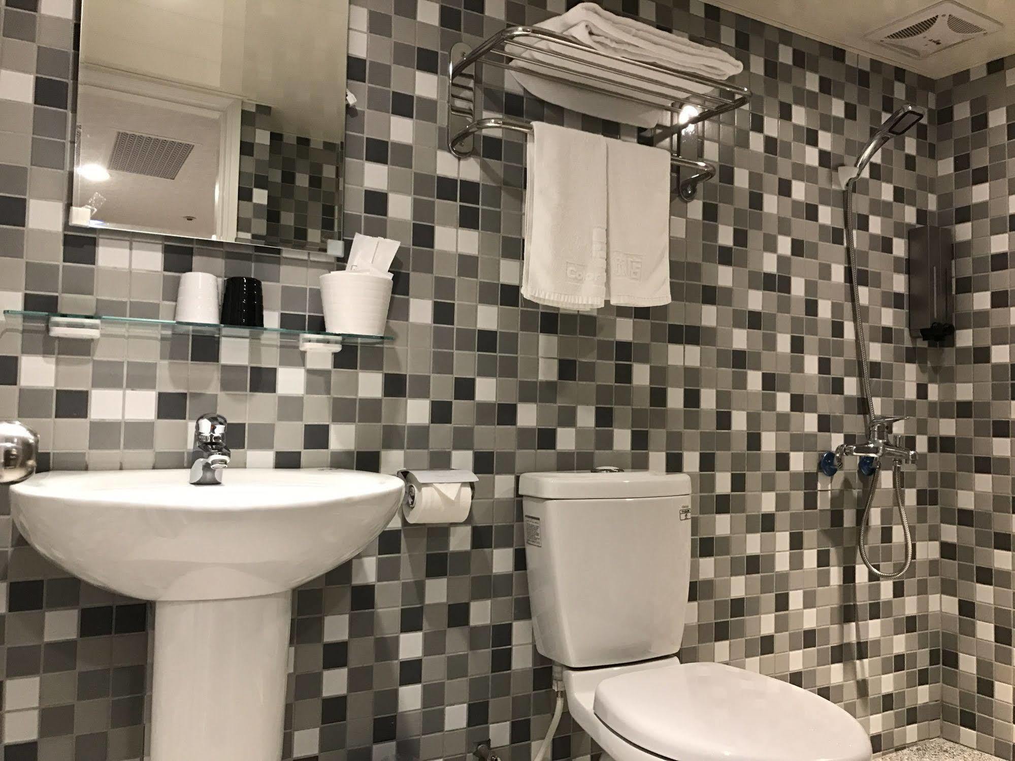 泊居旅店 Oursinn Hotel Ταϊπέι Εξωτερικό φωτογραφία